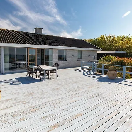 Two-bedroom Holiday In Asnas *