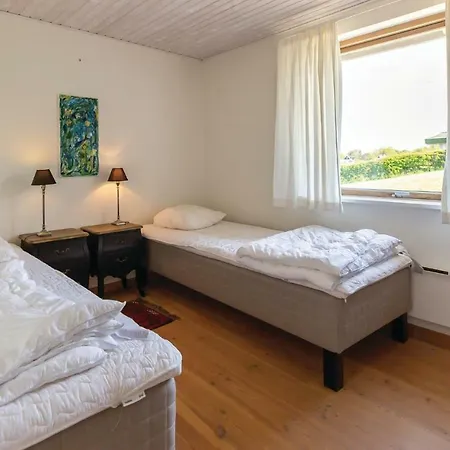 Two-bedroom Holiday In Asnas